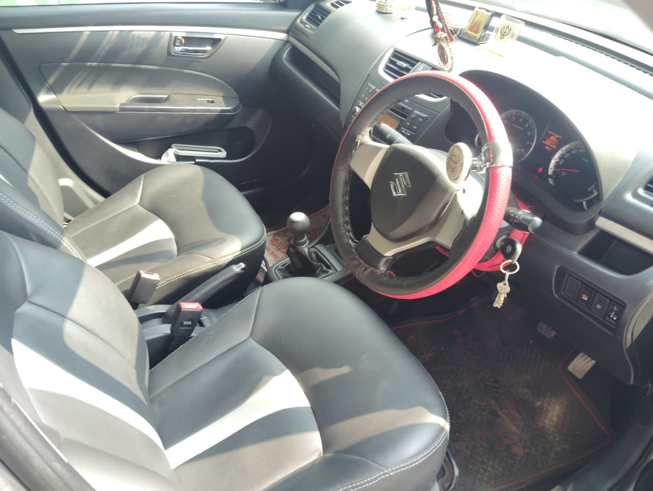 
								Maruti Swift-VXI full									