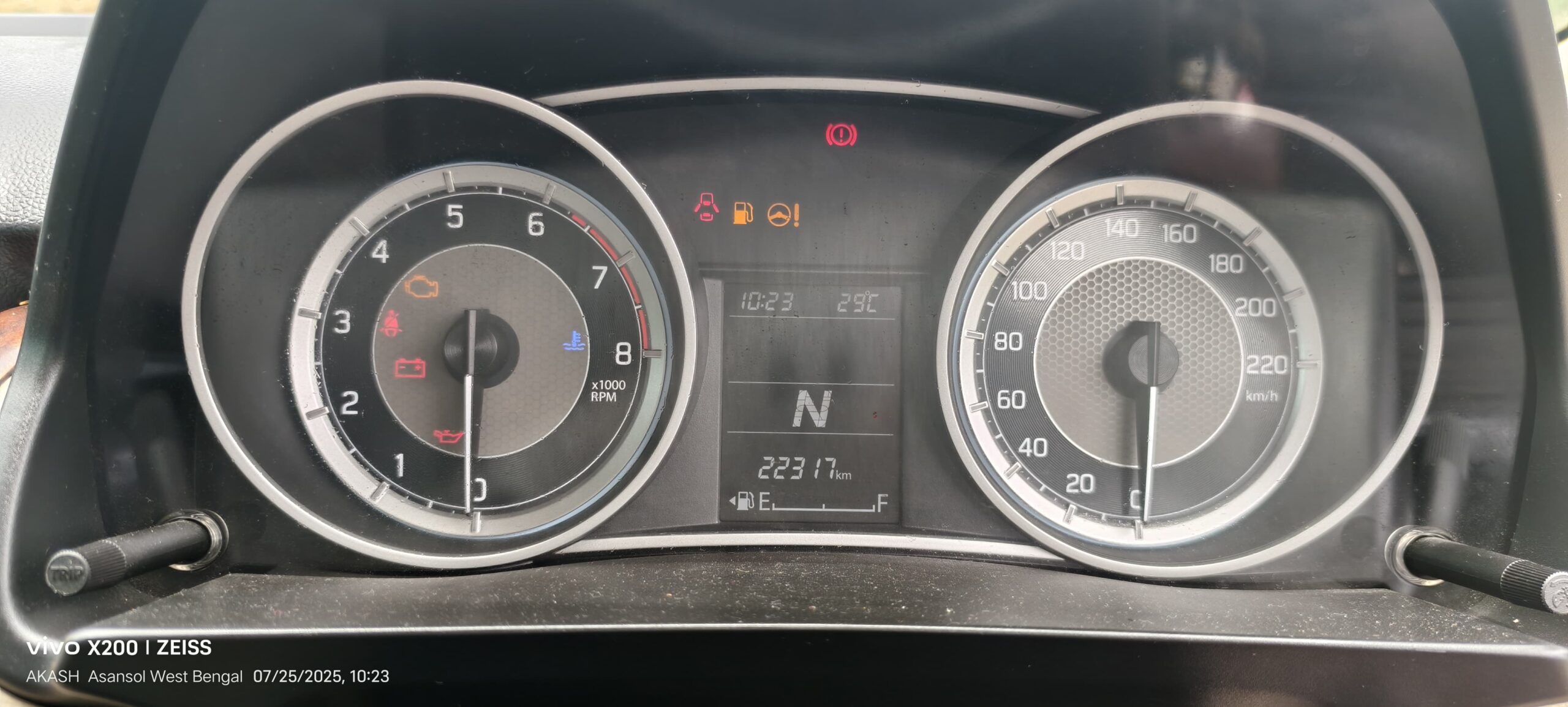 
								Maruti Swift-Dzire VXI full									