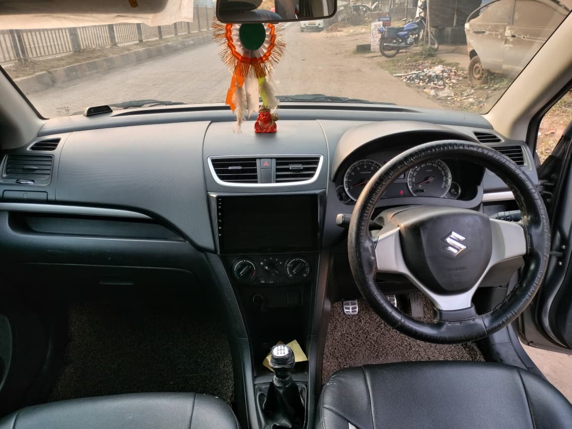 
								Maruti Swift-VXI full									