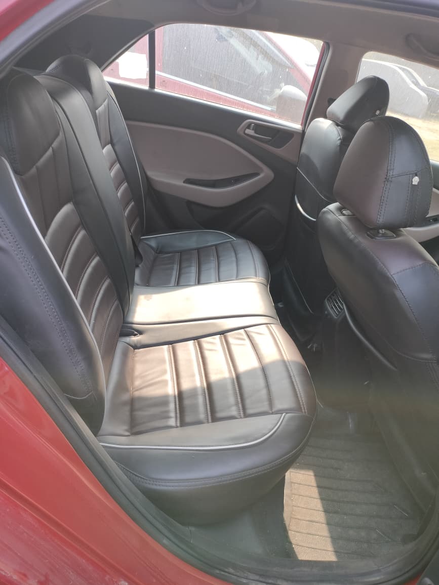 
								Hyundai i20-Magna 1.2 full									