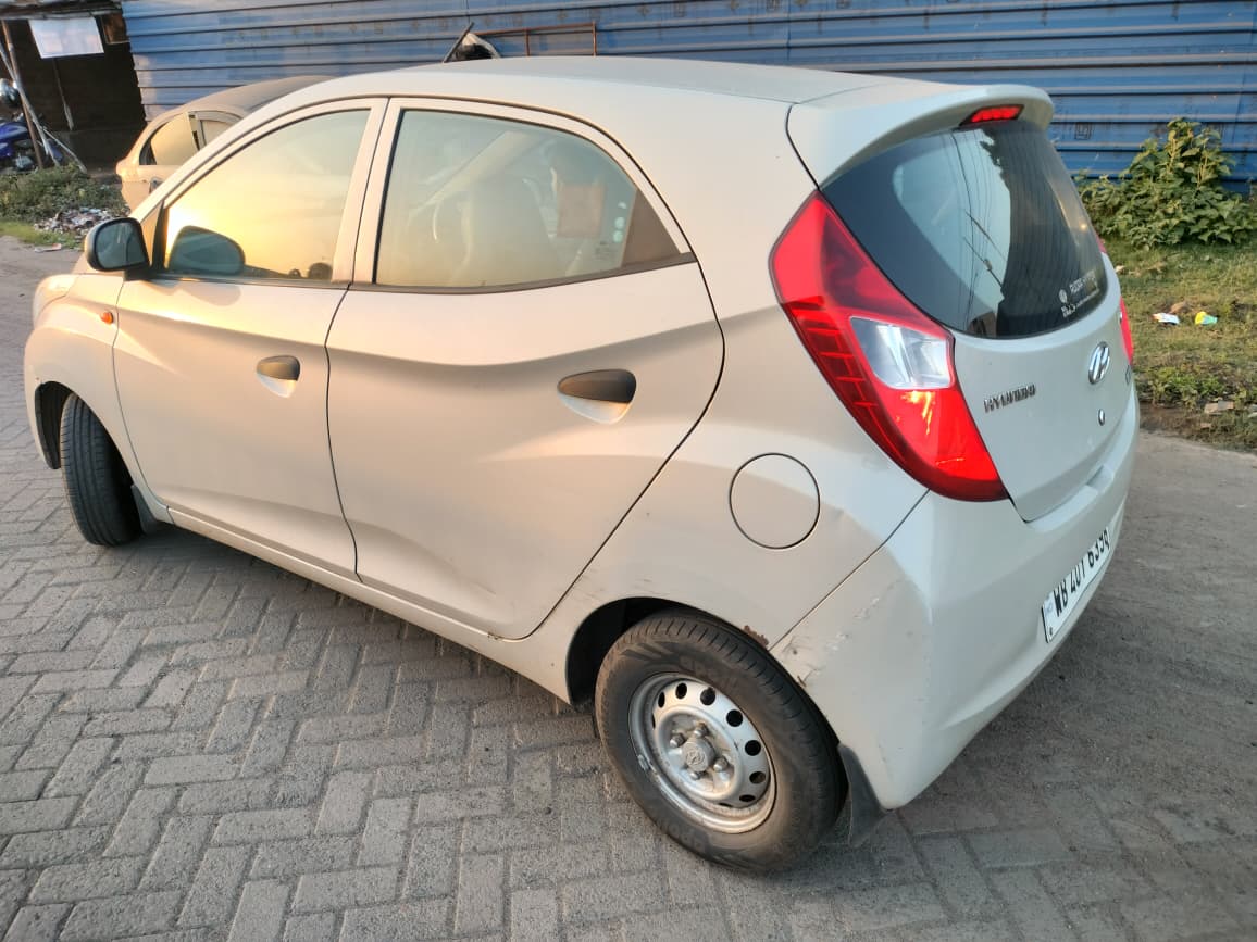 
								Hyundai EON full									