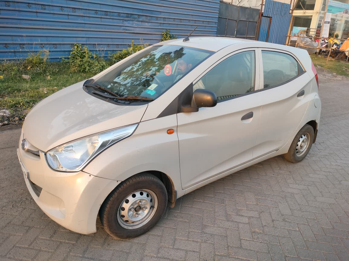 
								Hyundai EON full									