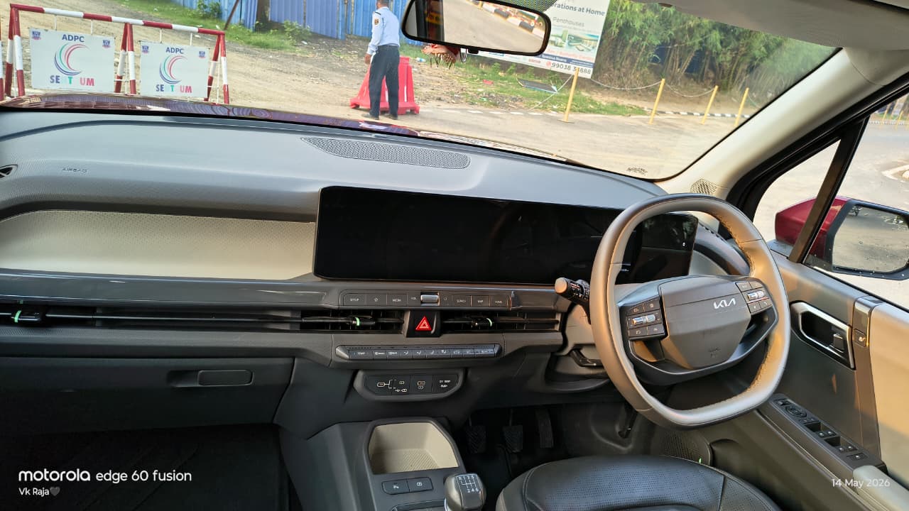 
								Kia Syros G1.0t 6mt Htx full									