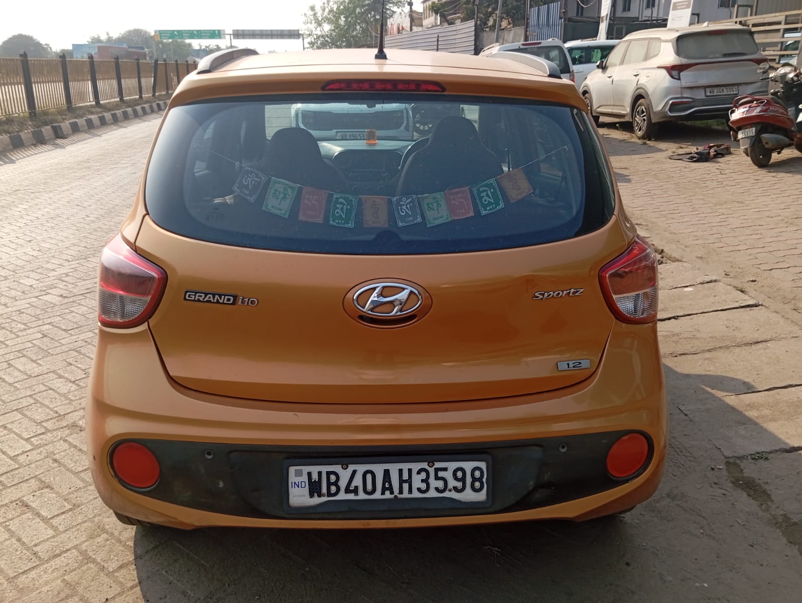 
								Hyundai Grand I10 Sportz full									