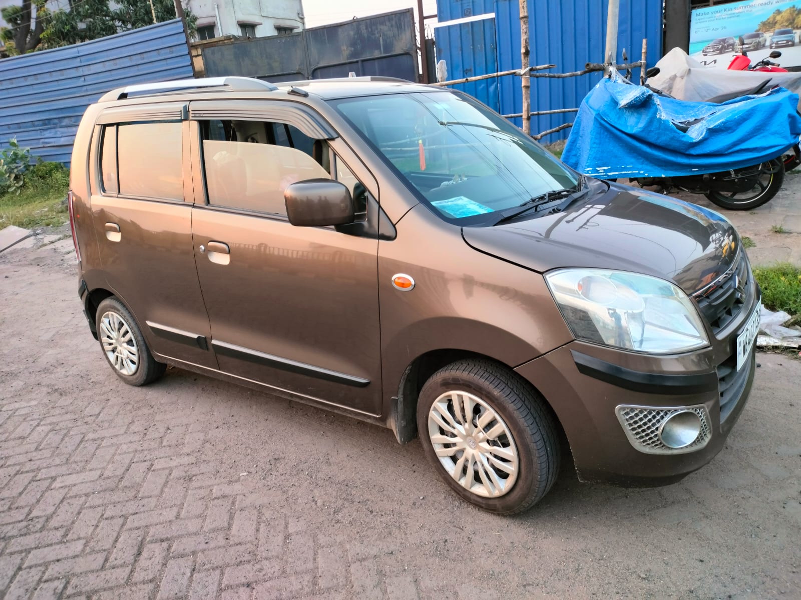 
								Maruti WAGON-R VXI full									