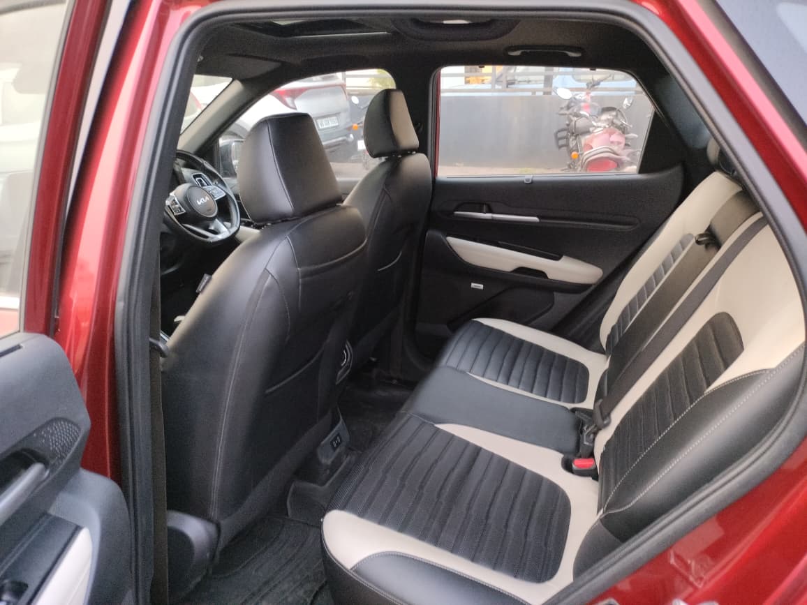 
								Kia Sonet D1.5 6at Gtx Plus full									