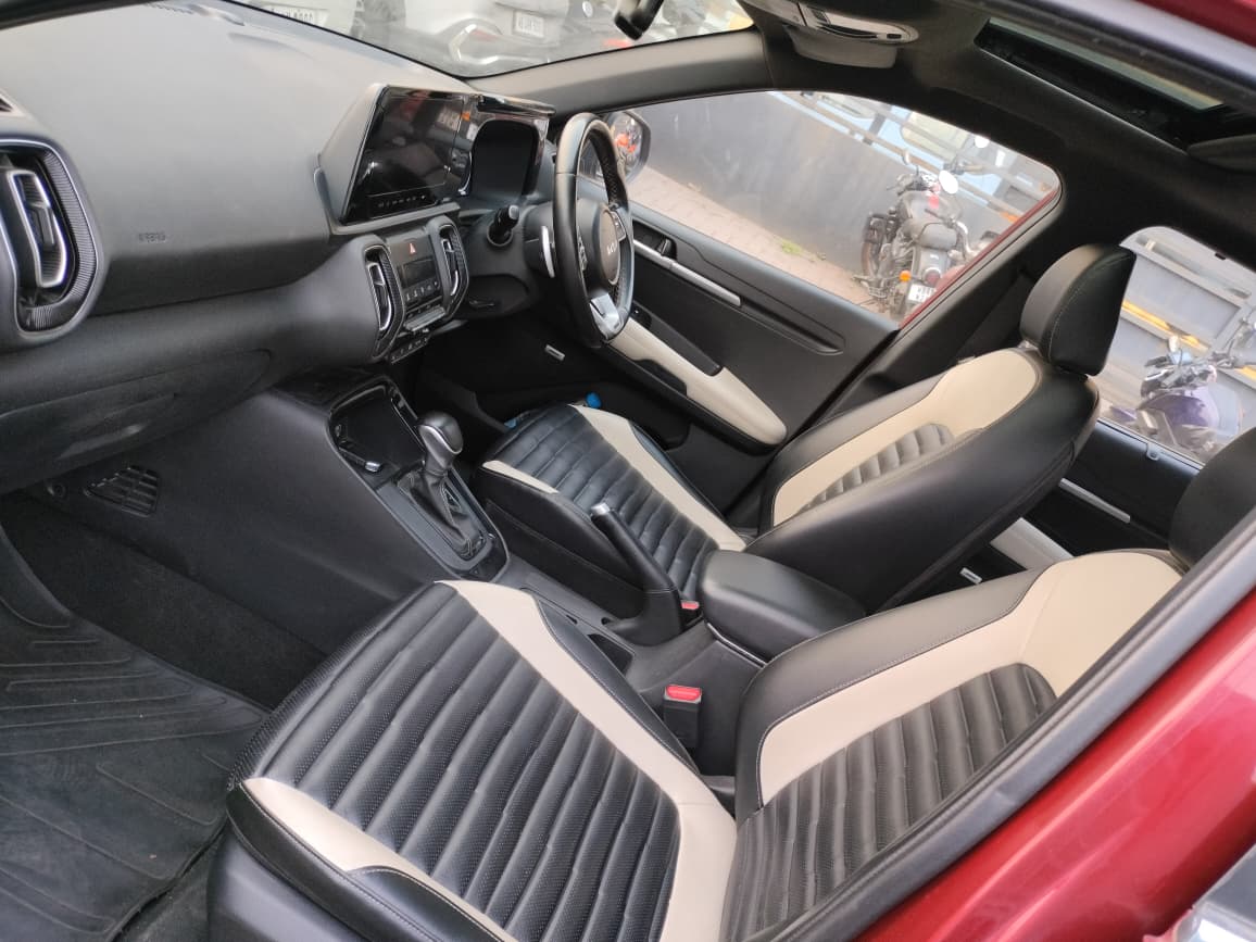 
								Kia Sonet D1.5 6at Gtx Plus full									