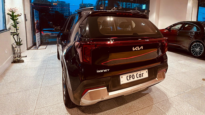 
								Kia Sonet D1.5 6mt Htx full									