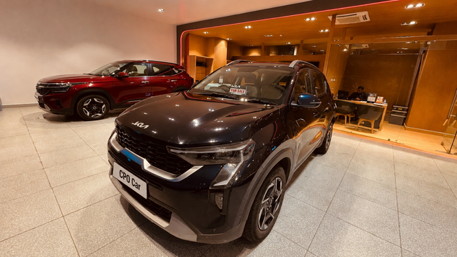 
								Kia Sonet D1.5 6mt Htx full									