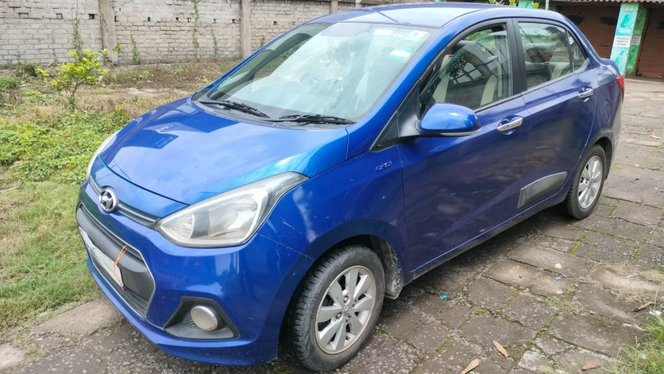 
								Hyundai Xcent CRDI full									