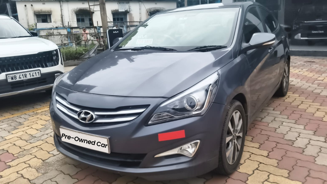 
								Hyundai Verna full									