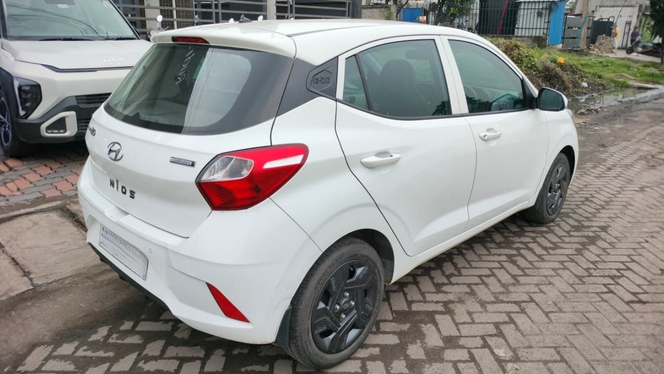 
								Hyundai Grand i10 NIOS full									