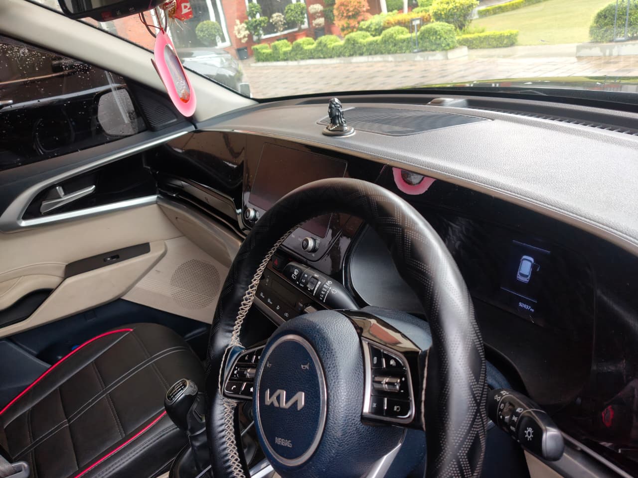 
								Kia Caren D1.5 6MT Luxury7 full									