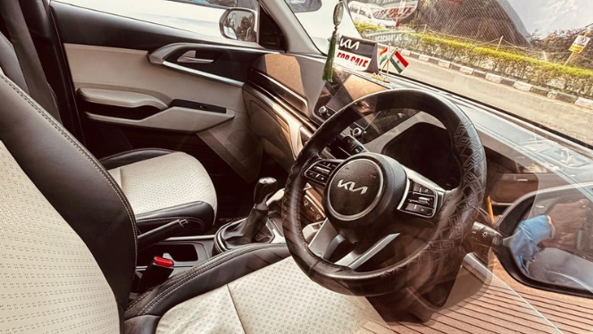 
								Kia Carens D1.5 CRDI VGT 6MT Prestige7 full									