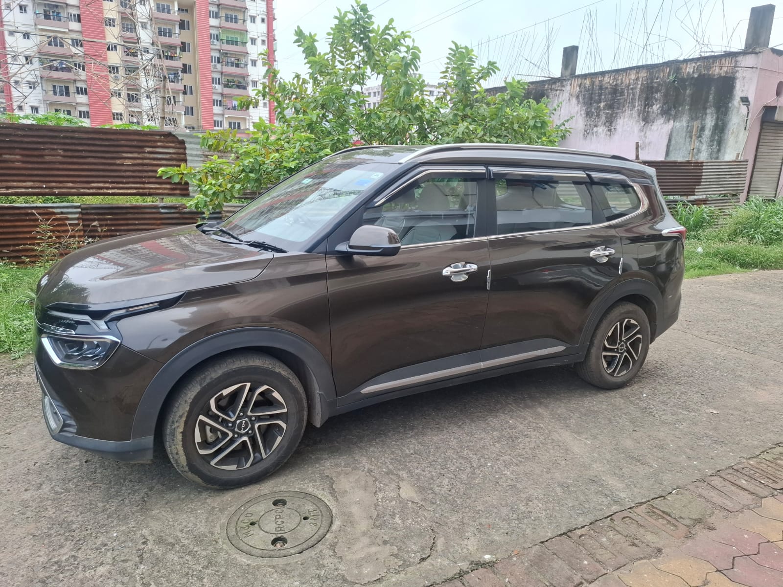 
								Kia Caren G1.5 6MT full									