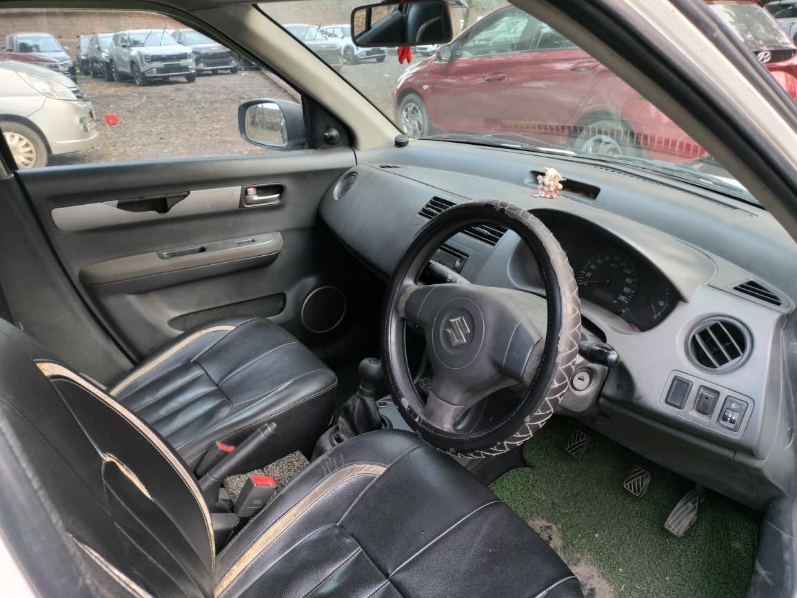 
								Maruti Dzire full									