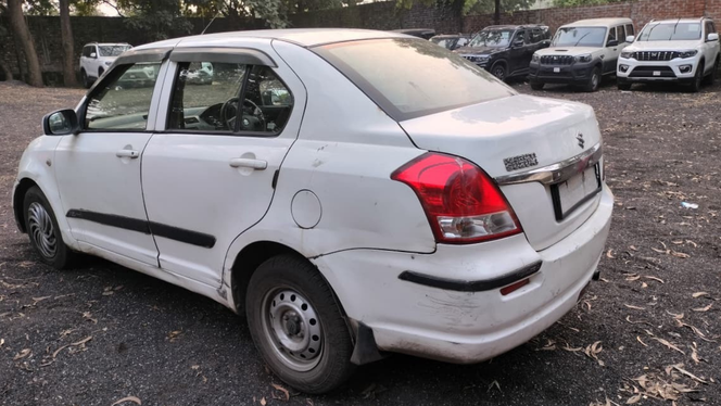 
								Maruti Dzire full									